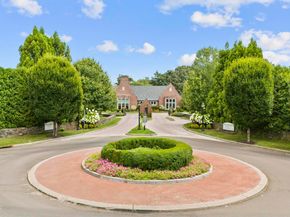 77 Havemeyer Lane 58, Stamford CT 06902