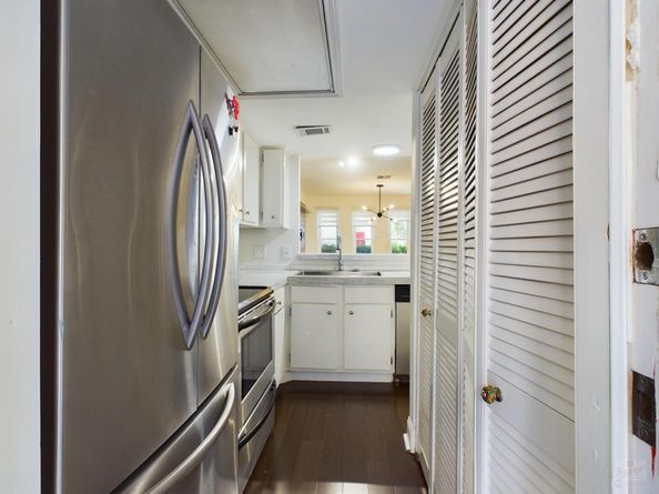 2104 CULLEN Ave 117, Austin TX 78757
