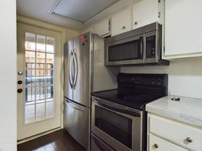 2104 CULLEN Ave 117, Austin TX 78757