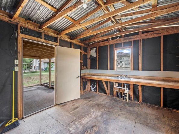 11705 Oak TRL, Austin TX 78753