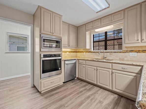 11705 Oak TRL, Austin TX 78753