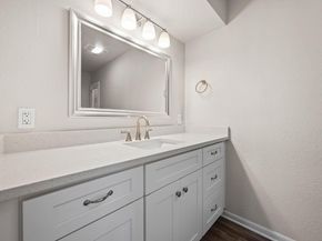 11705 Oak TRL, Austin TX 78753