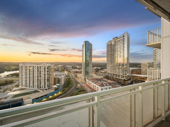 222 West Ave 1908, Austin TX 78701