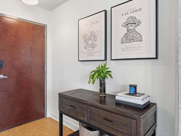 360 Nueces ST 2101, Austin TX 78701
