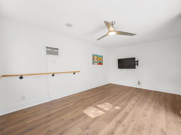 2301 Horn LN, Austin TX 78703