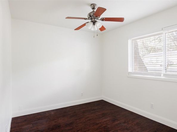 402 Blueberry HL, Austin TX 78745