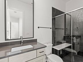 1719 Spyglass DR 16, Austin TX 78746