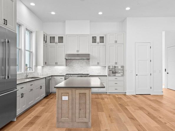1719 Spyglass DR 16, Austin TX 78746