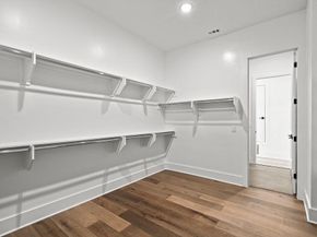 1719 Spyglass DR 16, Austin TX 78746