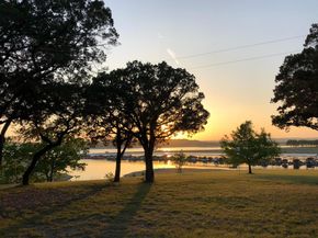 6400 Lakeshore DR, Lago Vista TX 78645
