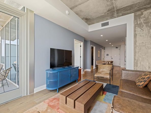 48 East Ave 1607, Austin TX 78701