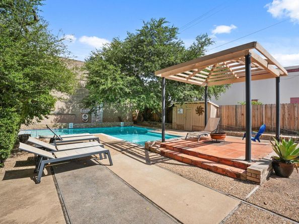 2600 Penny LN 115, Austin TX 78757