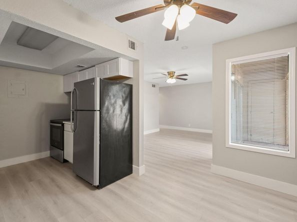 2600 Penny LN 115, Austin TX 78757
