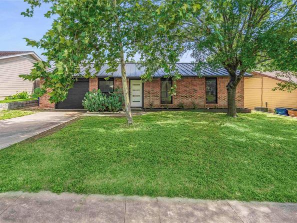 1102 Warrington DR, Austin TX 78753