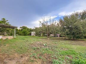 701 Shin Oak LN, Liberty Hill TX 78642