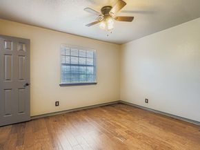 701 Shin Oak LN, Liberty Hill TX 78642