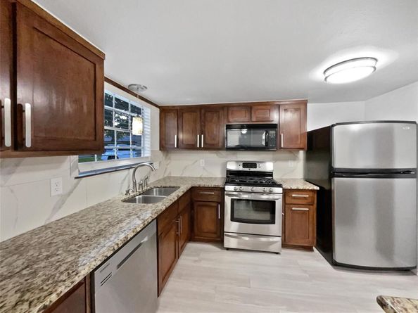 3424 Clarksburg DR, Austin TX 78745