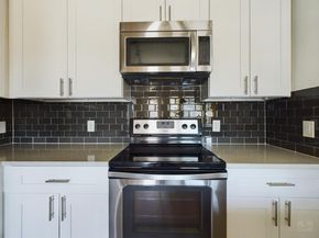 1900 Barton Springs RD 3040, Austin TX 78704