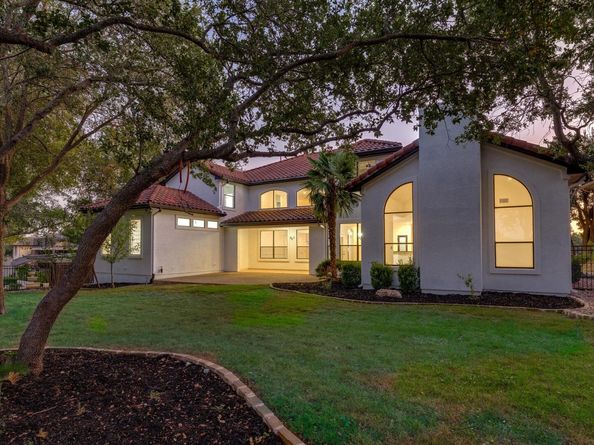 11516 Eagles Glen DR, Austin TX 78732