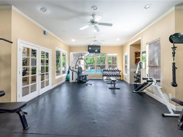 6000 Shepherd Mountain CV 213, Austin TX 78730