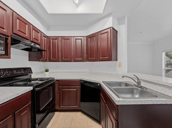 6000 Shepherd Mountain CV 213, Austin TX 78730