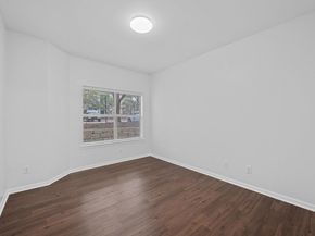 6000 Shepherd Mountain CV 213, Austin TX 78730