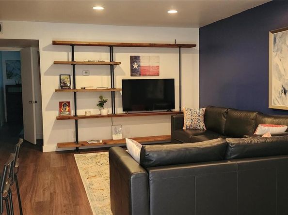 1240 Barton Hills DR 102, Austin TX 78704