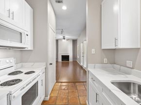 712 Graham PL 203, Austin TX 78705