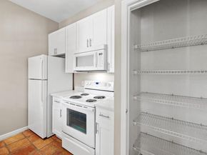 712 Graham PL 203, Austin TX 78705