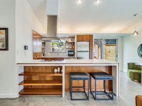 1120 Gillespie PL 2, Austin TX 78704