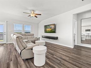 101 Skyview Farm LN, Liberty Hill TX 78642