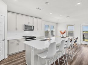 101 Skyview Farm LN, Liberty Hill TX 78642