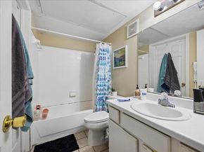 501 W 26th ST 306, Austin TX 78705
