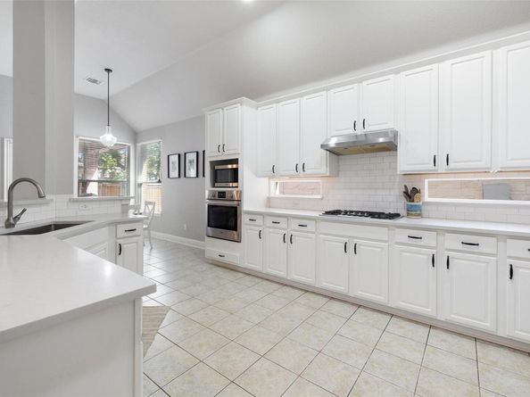 10408 Hansa DR, Austin TX 78739