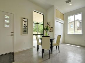 2103 E 14th ST B, Austin TX 78702