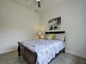 2103 E 14th ST B, Austin TX 78702