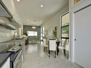 2103 E 14th ST B, Austin TX 78702