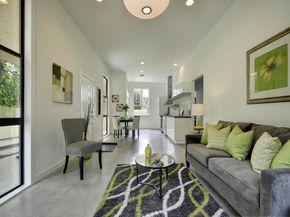 2103 E 14th ST B, Austin TX 78702