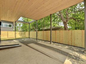 2103 E 14th ST B, Austin TX 78702