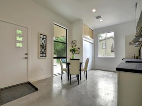 2103 E 14th ST B, Austin TX 78702