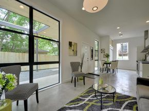 2103 E 14th ST B, Austin TX 78702