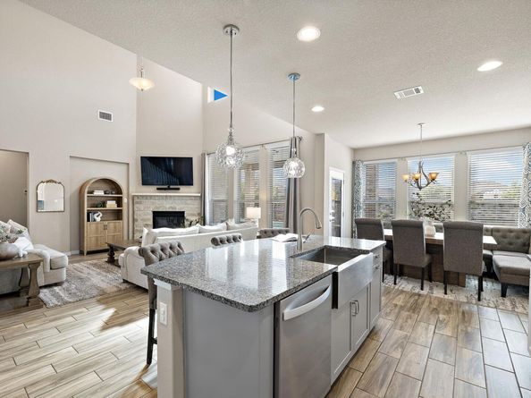 504 Leon LOOP, Liberty Hill TX 78642