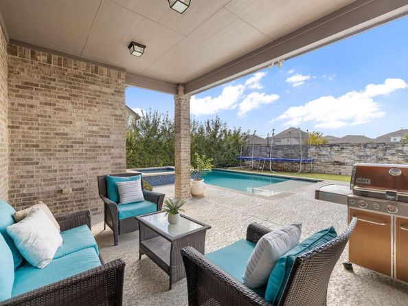 504 Leon LOOP, Liberty Hill TX 78642