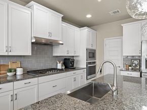 504 Leon LOOP, Liberty Hill TX 78642