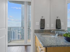 360 Nueces ST 3608, Austin TX 78701