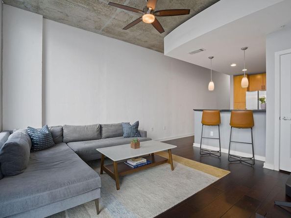 360 Nueces ST 3608, Austin TX 78701