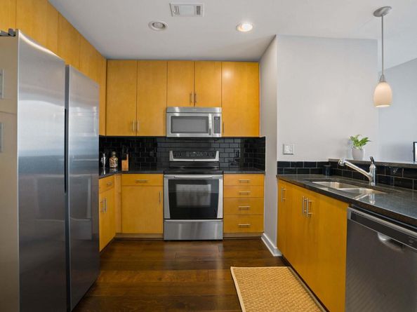 360 Nueces ST 3608, Austin TX 78701