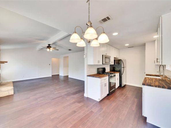 519 Yucca DR, Round Rock TX 78681