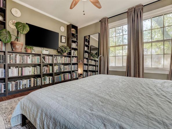 809 E 44th ST, Austin TX 78751