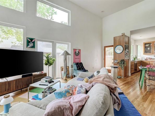 809 E 44th ST, Austin TX 78751
